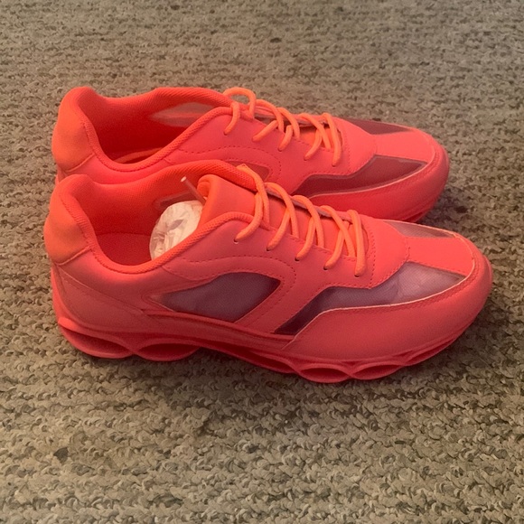 ASOS reflective sneakers - Picture 2 of 5